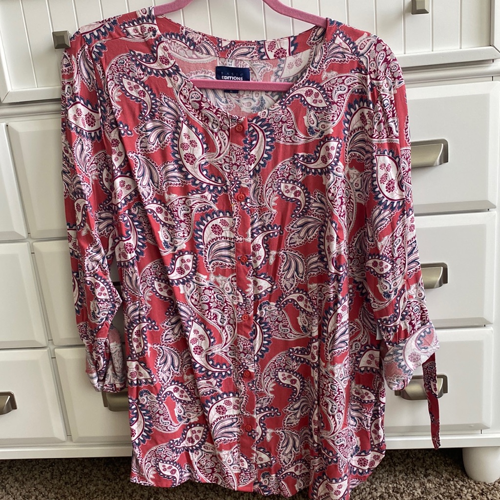 Nwt Basic Editions Blouse
